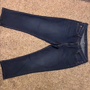 Jennifer Lopez Capris